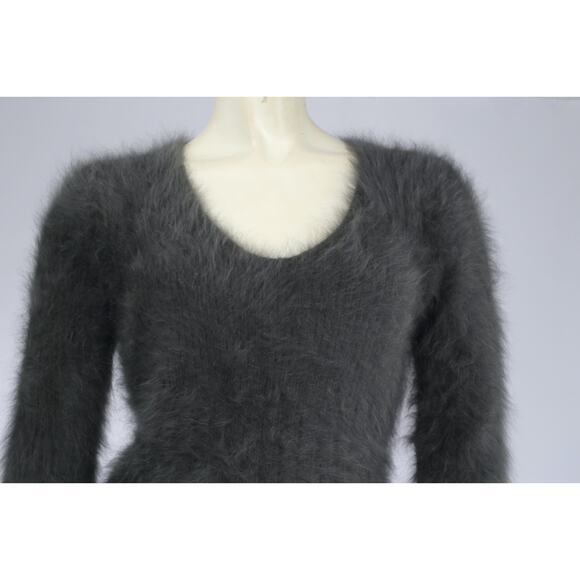 Vintage Express Soft Fuzzy Gray Angora Rabbit Hair 3/4 Sleeve Top Sweater Size S - Picture 10 of 11